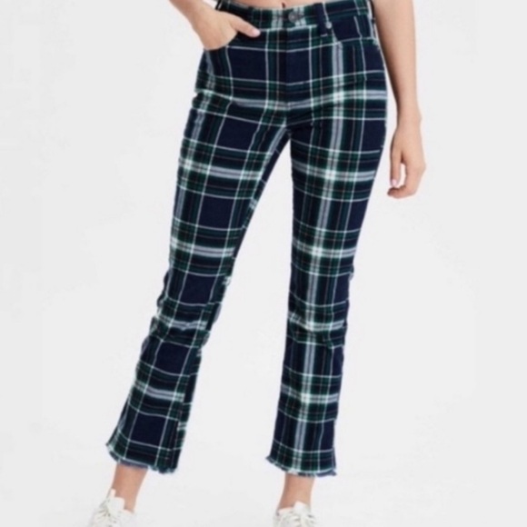 American Eagle Corduroy Hi-Rise Crop Flare Super Stretch Pants Size 14 Short - Picture 1 of 10
